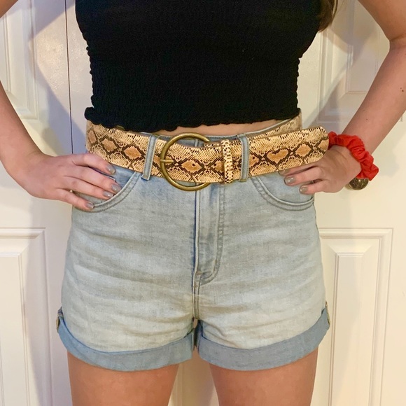 H&M Pants - ⚡️High Rise Shorts